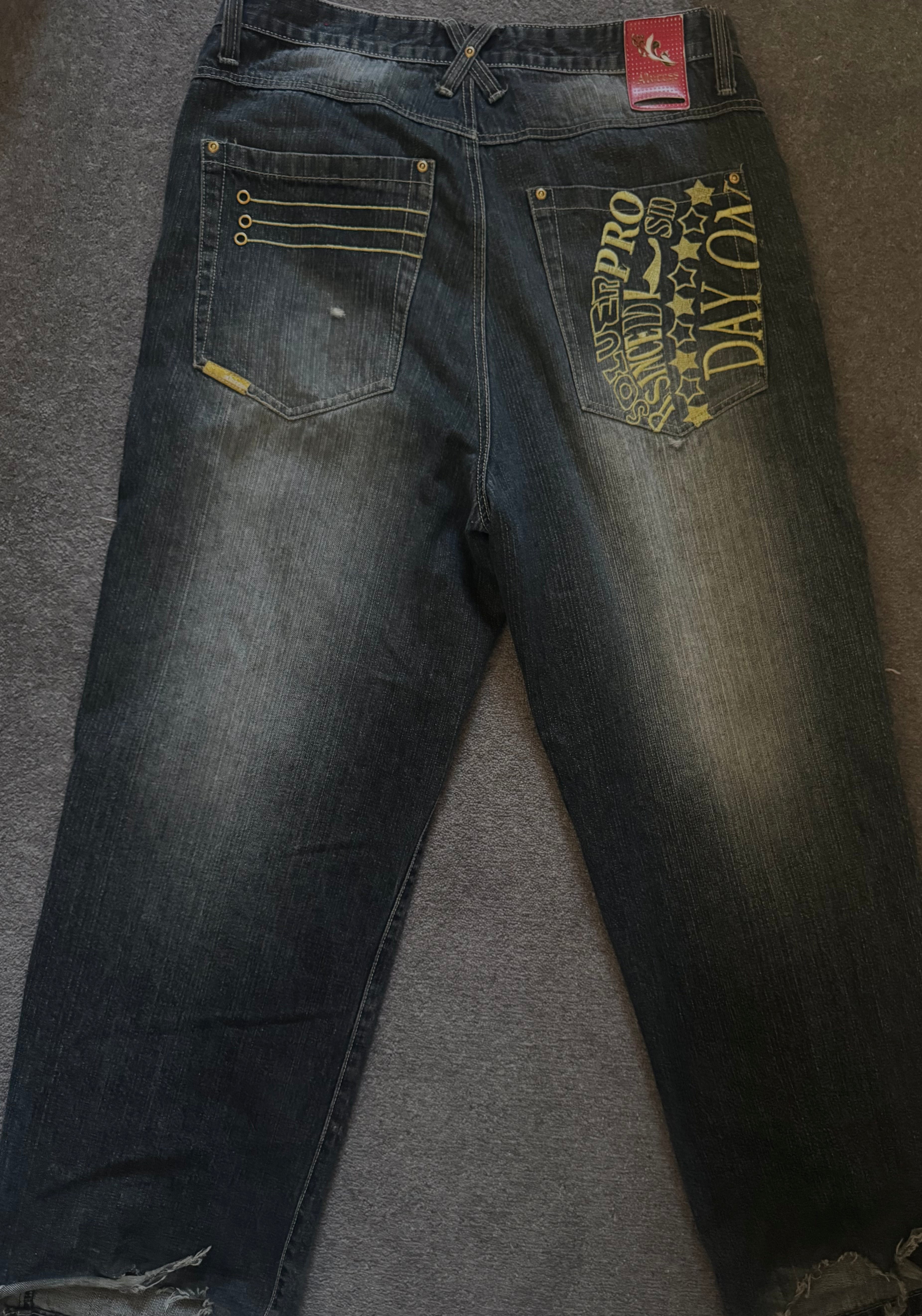 AKCESS jeans