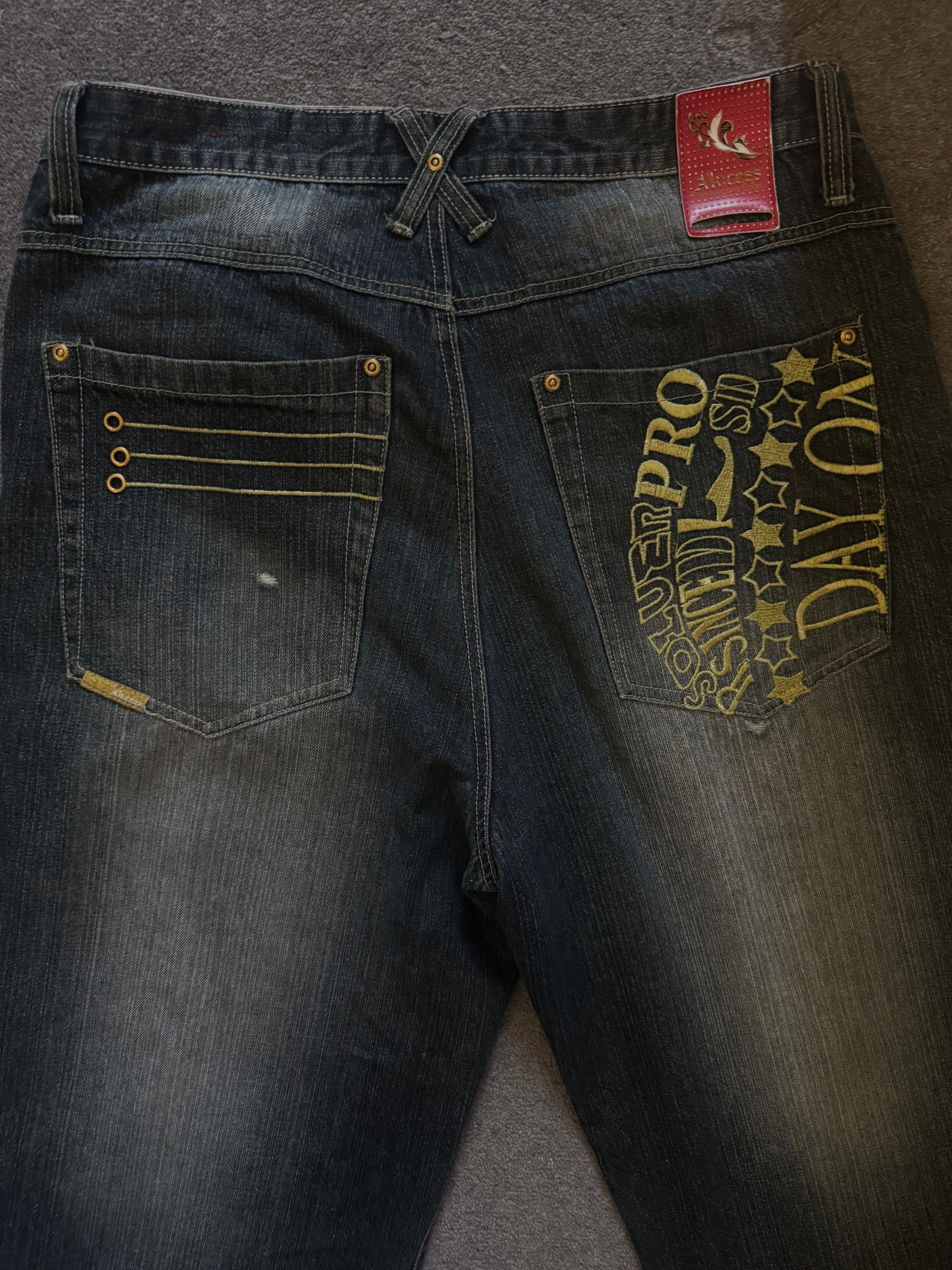 AKCESS jeans